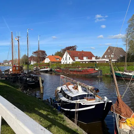 Nurdachhaeuschen Blaue Nordseewelle Carolinensiel